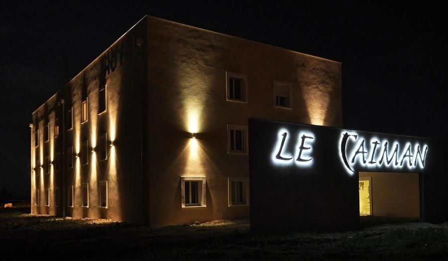 Hotel Caiman Pierrelatte Εξωτερικό φωτογραφία
