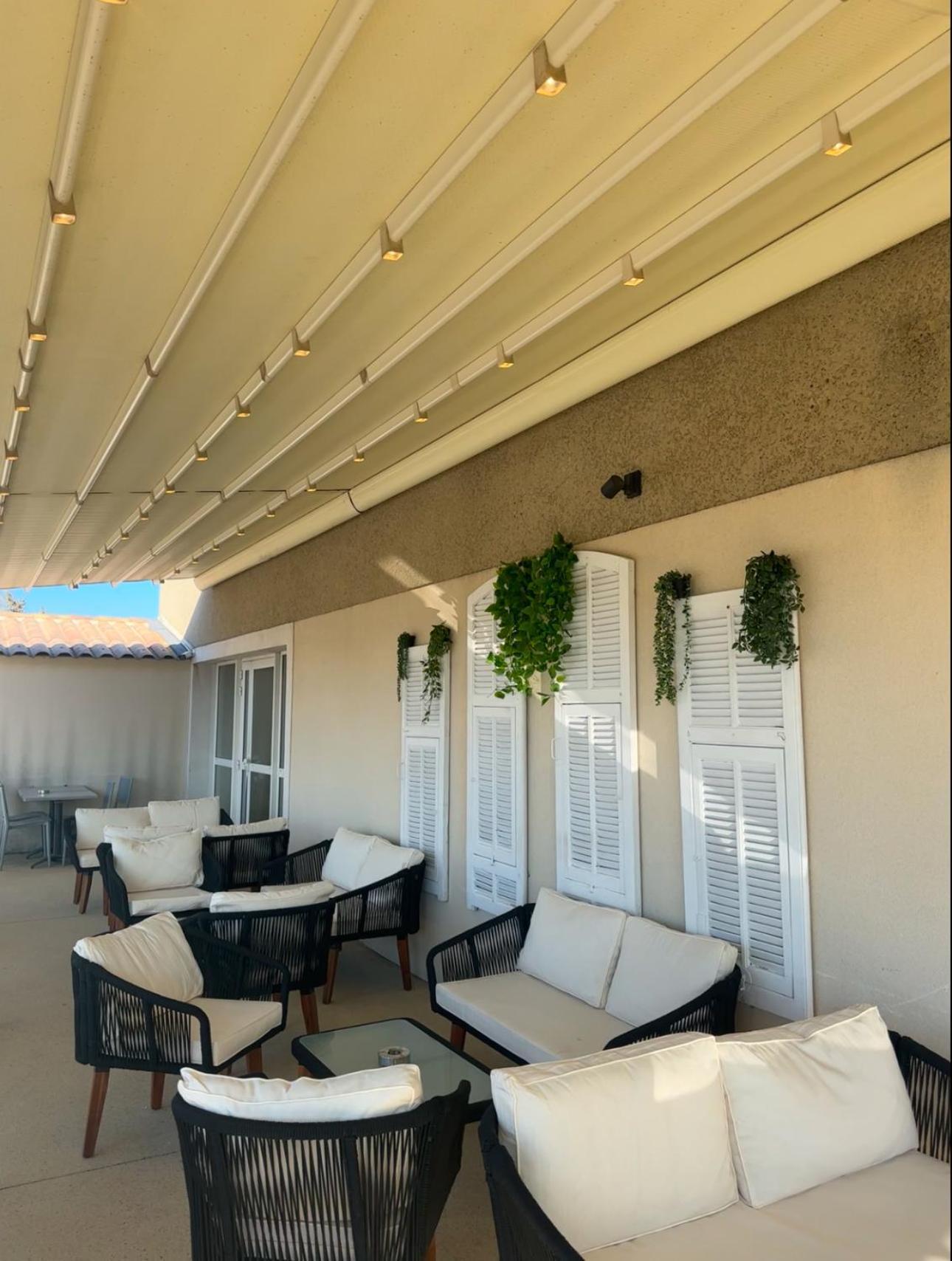 Hotel Caiman Pierrelatte Εξωτερικό φωτογραφία